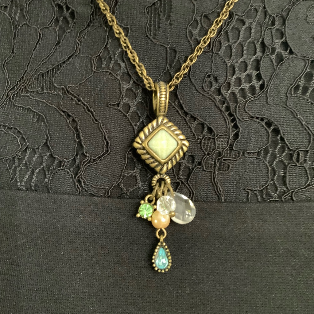 Lia Sophia Meltaway Faux Pearl Clear Blue Green Cut Crystal Gold Tone Necklace 18$